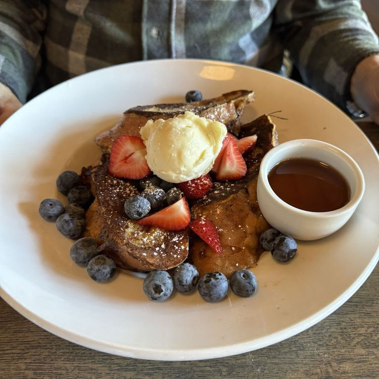 Tahoe breakfast near Station House Inn